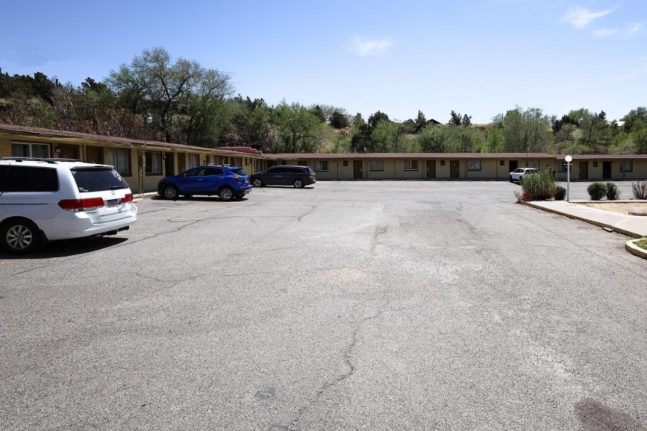 Route 66 Inn Of Santa Rosa, Nm Экстерьер фото