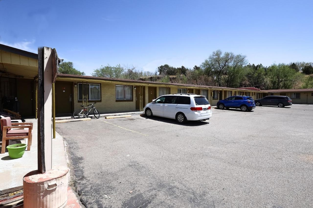 Route 66 Inn Of Santa Rosa, Nm Экстерьер фото
