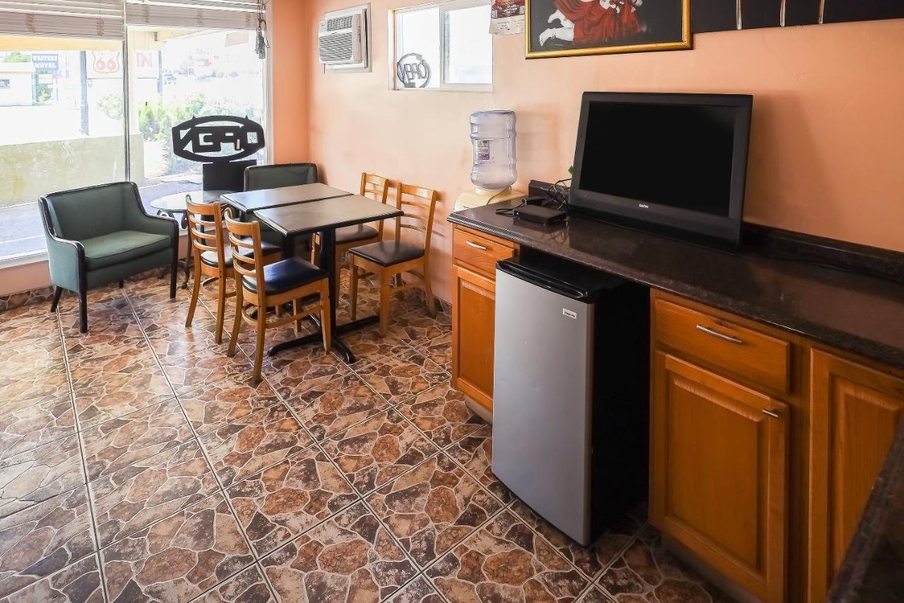 Route 66 Inn Of Santa Rosa, Nm Экстерьер фото